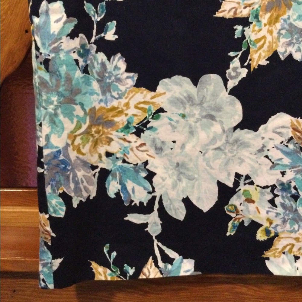 🤍HP!🤍 Van Heusen | Beautiful Floral Skirt - Picture 4 of 8